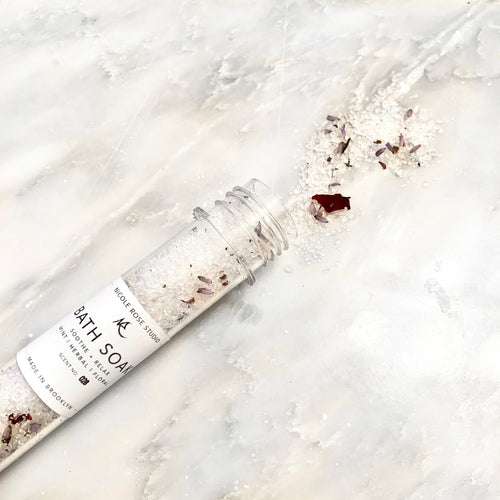 Sels de bain relaxants à la rose et à la lavande – vue 3